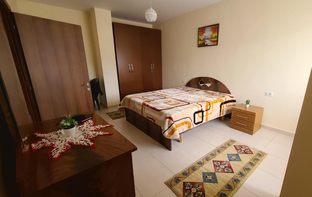 Lucky'S Apartment, A Place To Be Pogradec Kültér fotó
